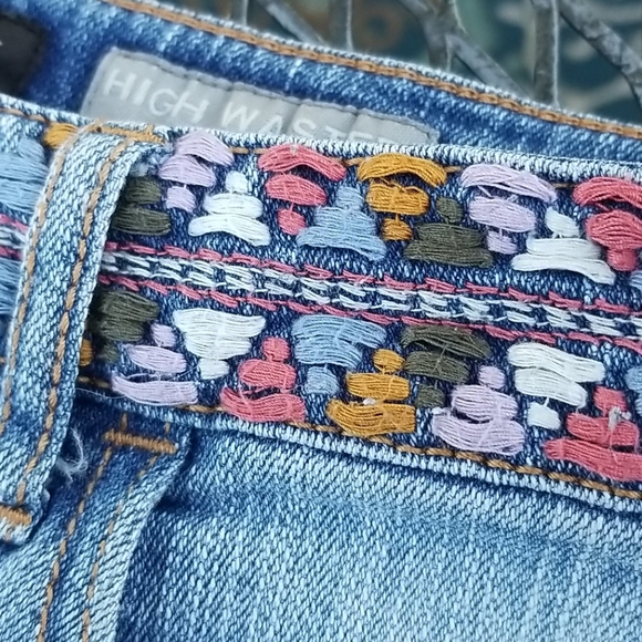 Aeropostale High Waisted Shorty Sz 00 - Picture 2 of 5